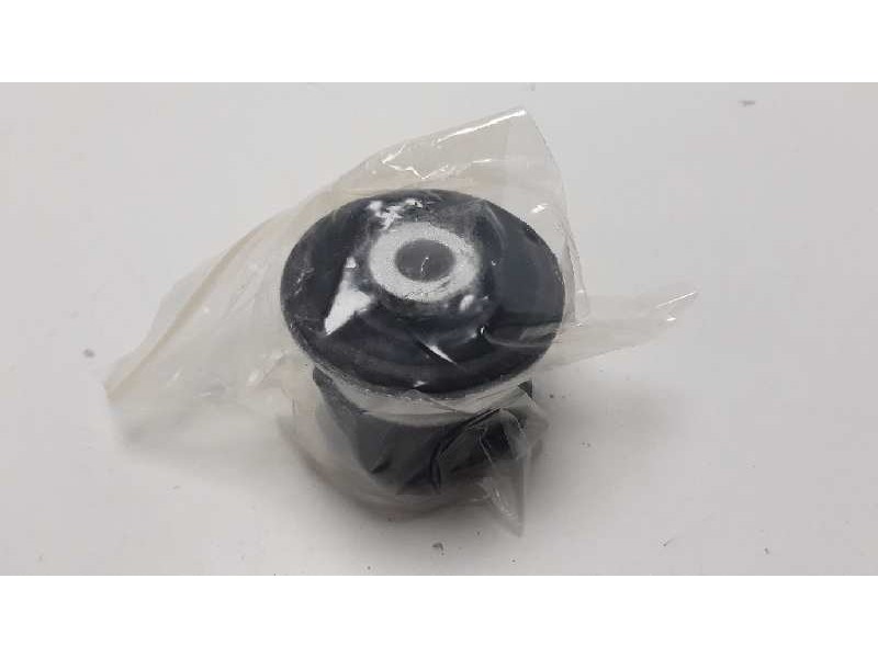 Recambio de soporte brazo suspension delantero derecho para volkswagen touareg (7l6) referencia OEM IAM 2308677 2674 