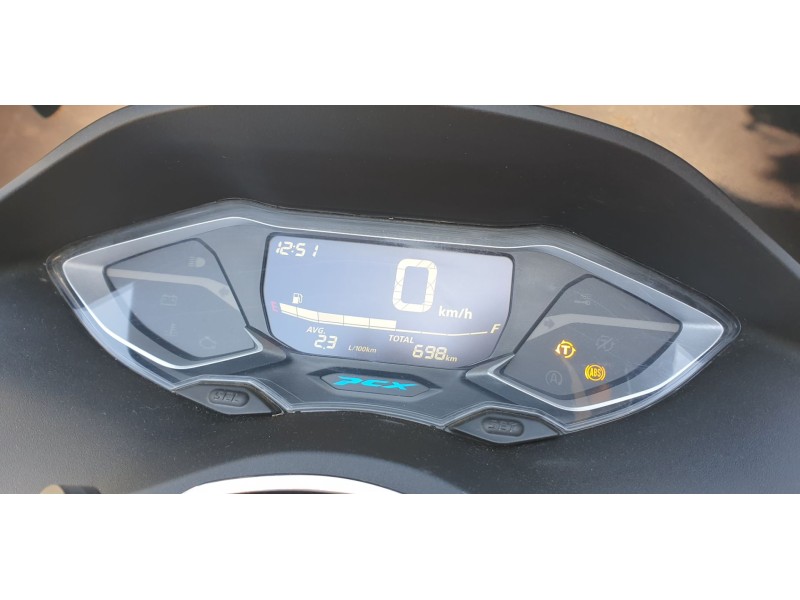 Recambio de cuadro instrumentos para honda pcx 125 referencia OEM IAM 37100K1YD11  