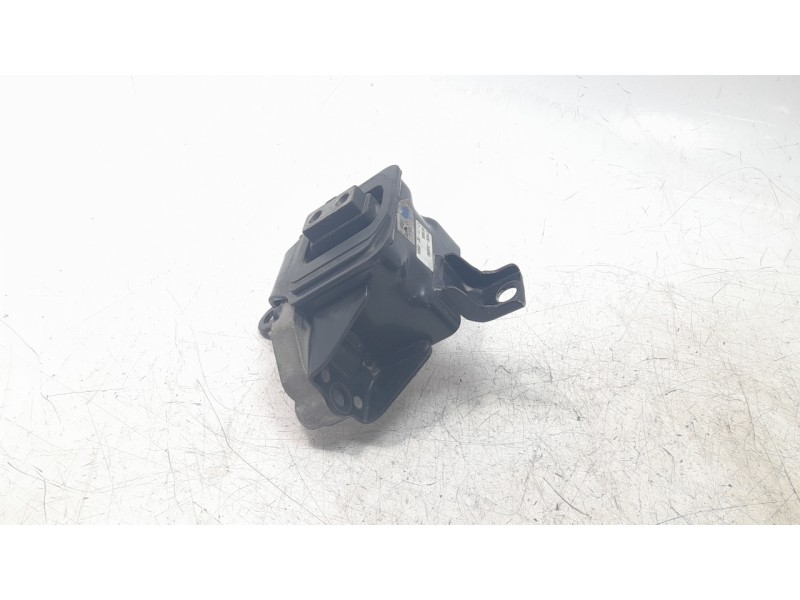 Recambio de soporte motor para hyundai tucson kosmo 4wd referencia OEM IAM 21830D3200  