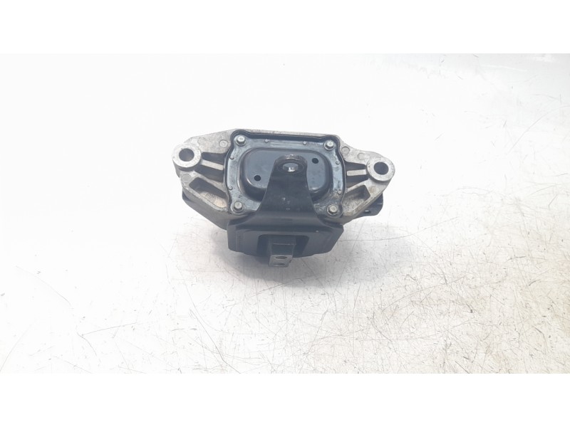 Recambio de soporte motor para hyundai tucson kosmo 4wd referencia OEM IAM 21830D3200  