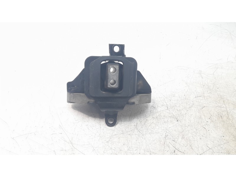 Recambio de soporte motor para hyundai tucson kosmo 4wd referencia OEM IAM 21830D3200  