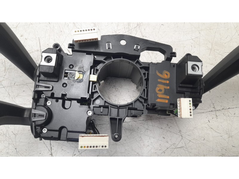 Recambio de mando multifuncion para audi a3 sportback (8vf) referencia OEM IAM 82A953521BH  