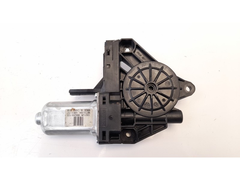 Recambio de motor elevalunas delantero derecho para volvo v40 kinetic referencia OEM IAM 966269103  