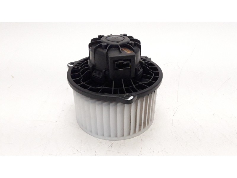 Recambio de ventilador calefaccion para hyundai tucson 1.7 crdi cat referencia OEM IAM D316NFFAA  