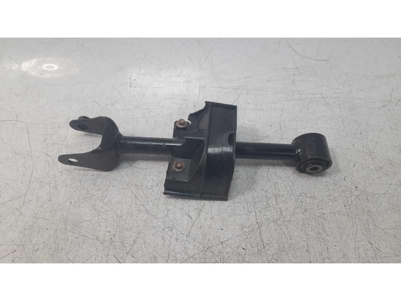 Recambio de brazo suspension inferior trasero izquierdo para mazda cx-5 2.2 turbodiesel cat referencia OEM IAM KB7W28556  