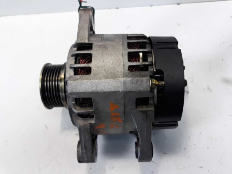 Recambio de alternador para alfa romeo 156 (116) 1.6 16v cat referencia OEM IAM 937635 ALF330103 AALTH042