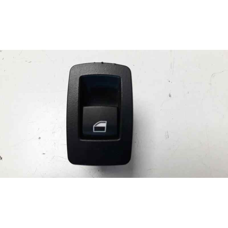 Recambio de mando elevalunas trasero derecho para bmw serie 1 lim. 5-trg. (f20) 116d referencia OEM IAM 920810603  