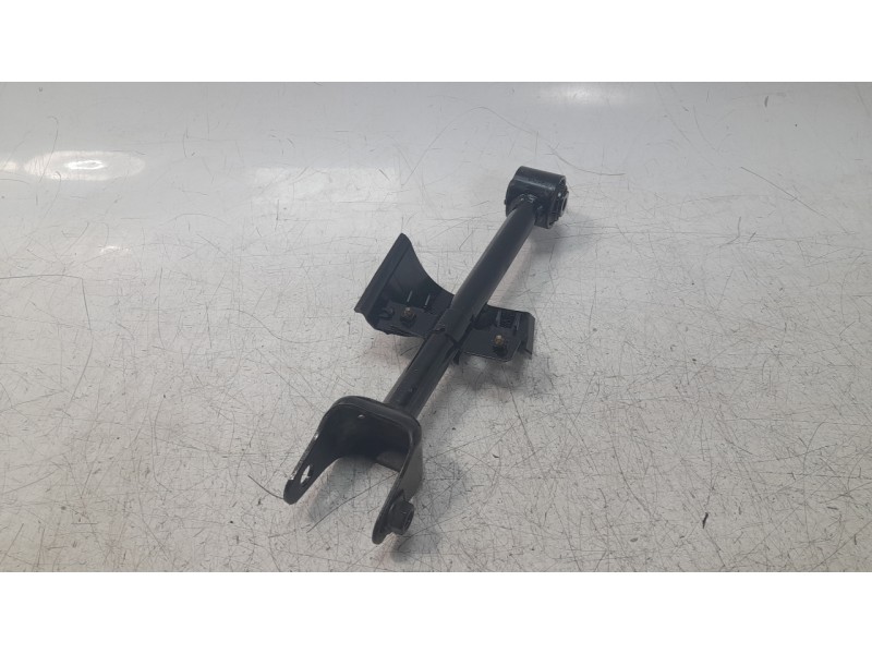 Recambio de brazo suspension inferior trasero izquierdo para mazda cx-5 2.2 turbodiesel cat referencia OEM IAM KB7W28556  