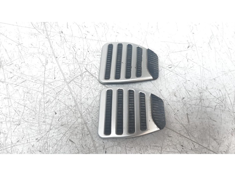 Recambio de moldura para nissan 370 z (z34) 3.7 v6 24v cat referencia OEM IAM 46531JK02C  