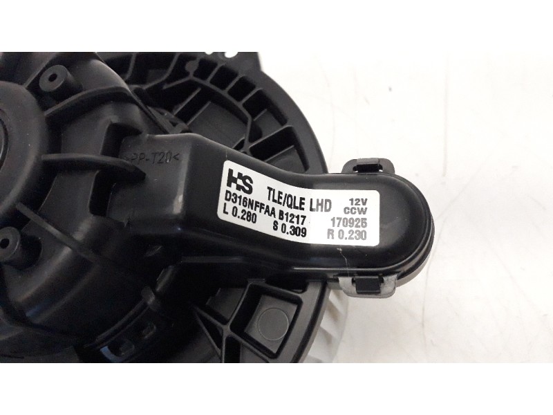 Recambio de ventilador calefaccion para hyundai tucson 1.7 crdi cat referencia OEM IAM D316NFFAA  