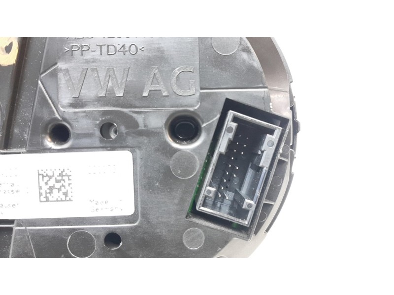 Recambio de cuadro instrumentos para audi a3 sportback (8vf) referencia OEM IAM 8V0920760  