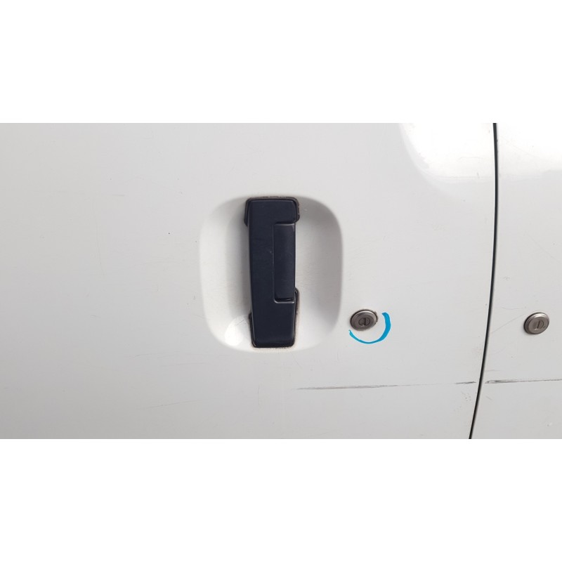 Recambio de maneta exterior lateral derecha para dacia dokker 1.5 blue dci diesel fap cat referencia OEM IAM 806067153R  