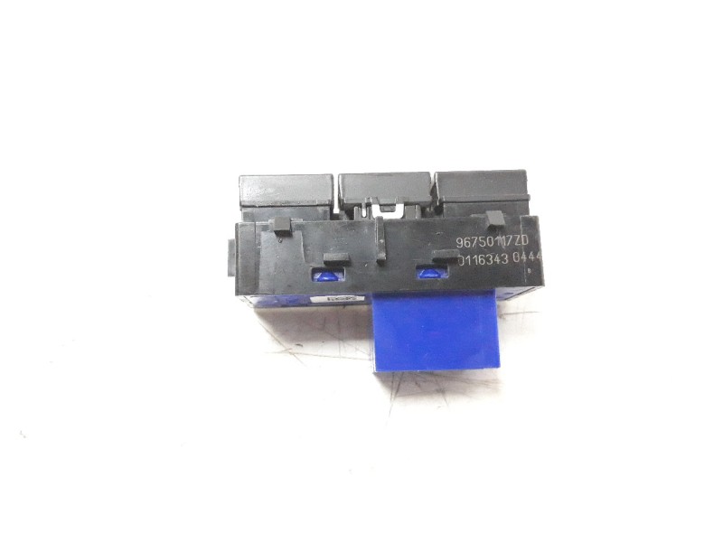 Recambio de interruptor para peugeot 208 1.2 12v e-vti referencia OEM IAM 96750117ZD  