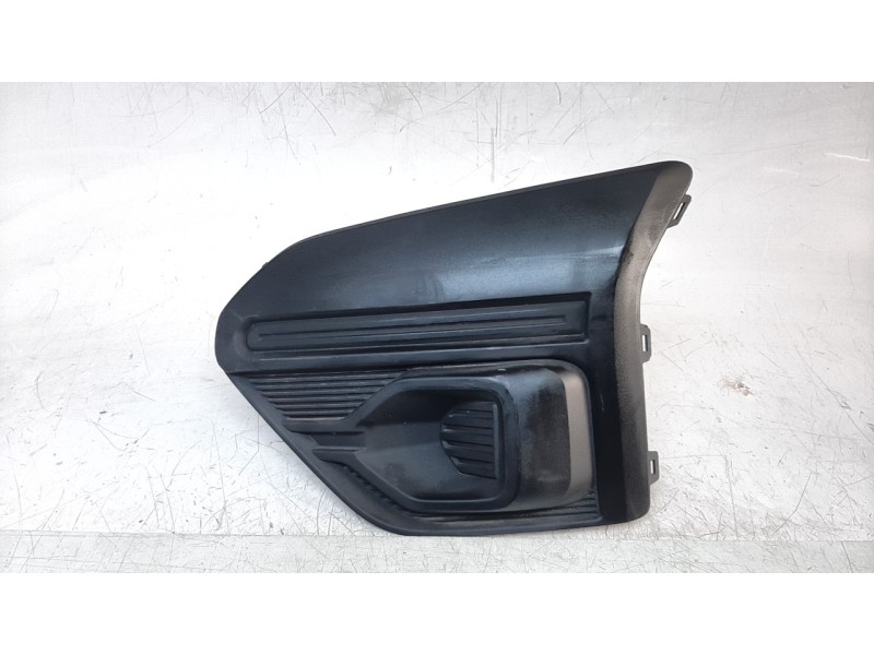 Recambio de rejilla paragolpes izquierda para dacia sandero iii stepway expression referencia OEM IAM 263365856R  
