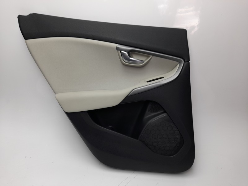 Recambio de guarnecido puerta trasera izquierda para volvo v40 kinetic referencia OEM IAM 31407496  