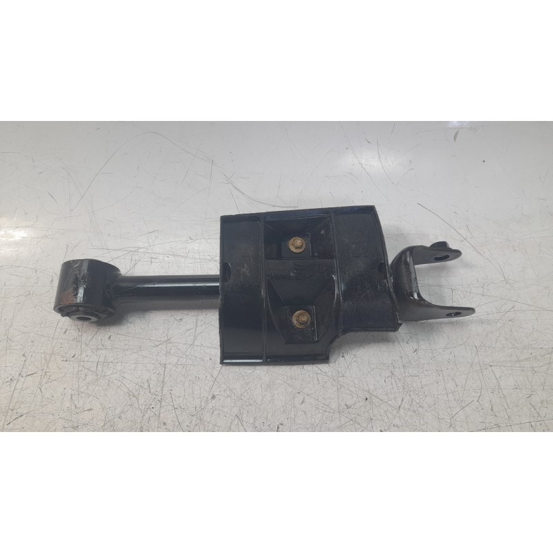 Recambio de brazo suspension inferior trasero derecho para mazda cx-5 2.2 turbodiesel cat referencia OEM IAM   