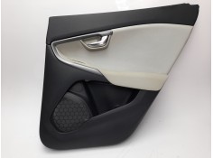 GUARNECIDO PUERTA TRASERA DERECHA 31407497 