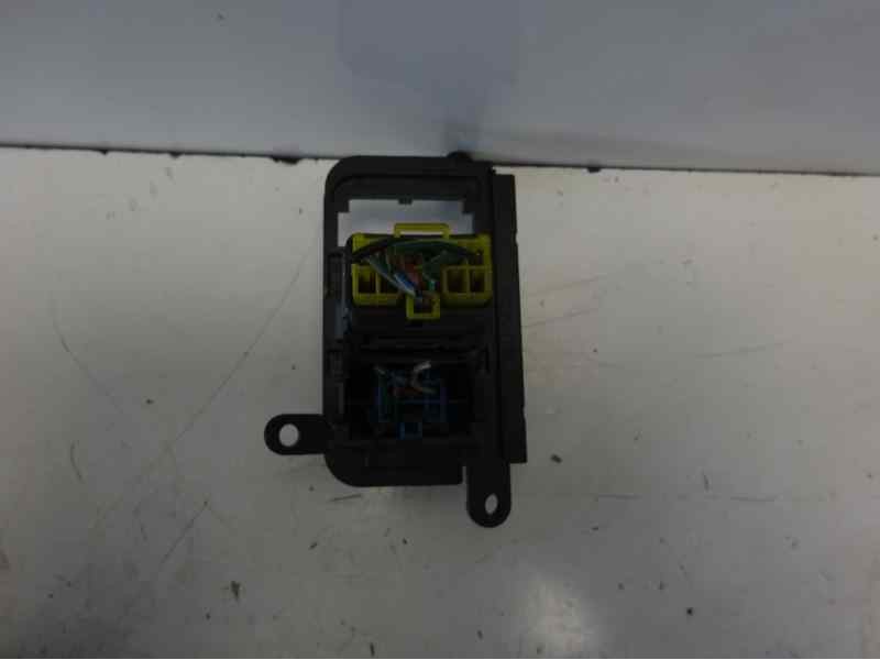 Recambio de mando limpia para hyundai coupe (j2) referencia OEM IAM   