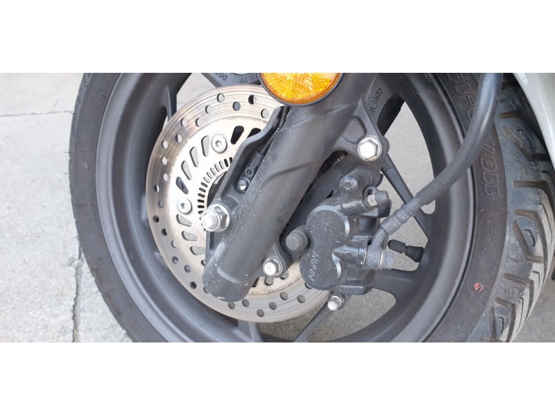 Recambio de pinza de freno delantera izquierda para honda pcx 125 referencia OEM IAM 45150K29D02  