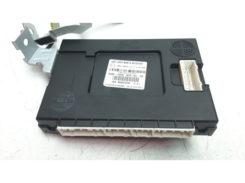 Recambio de modulo electronico para kia rio 1.2 cat referencia OEM IAM 954001W542  