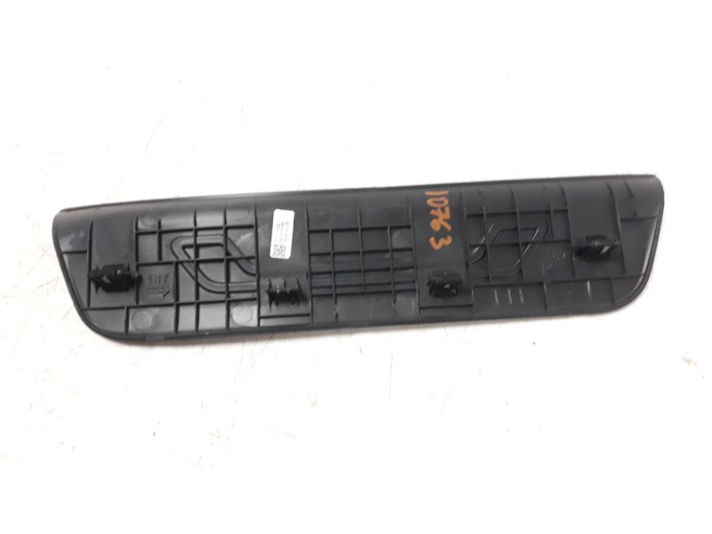 Recambio de moldura para kia optima 1.7 crdi cat referencia OEM IAM 85879D4000  