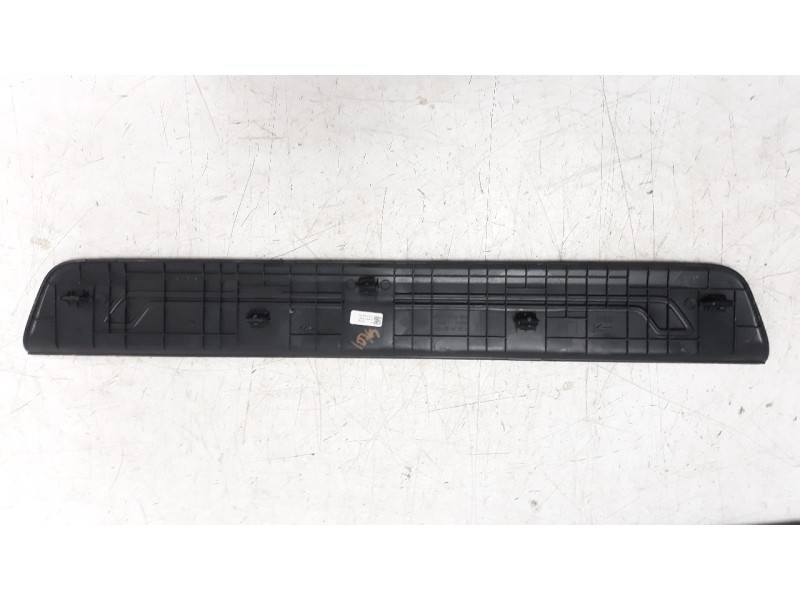 Recambio de moldura para kia optima 1.7 crdi cat referencia OEM IAM 85874D4000  