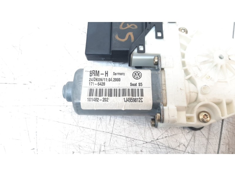 Recambio de elevalunas trasero derecho para seat toledo (1m2) 1.9 tdi referencia OEM IAM 1J4959812C  