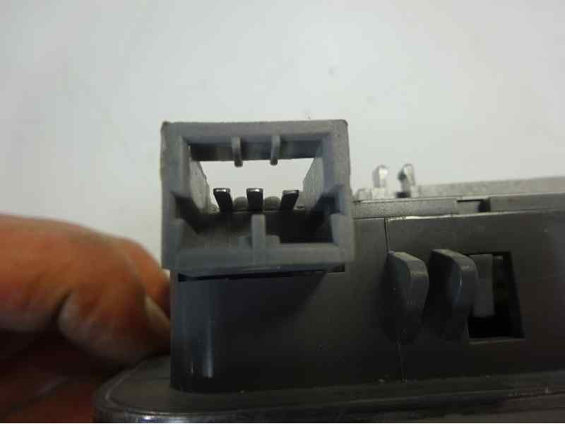 Recambio de luz interior para alfa romeo 147 (190) 1.9 jtd distinctive referencia OEM IAM 0884200  