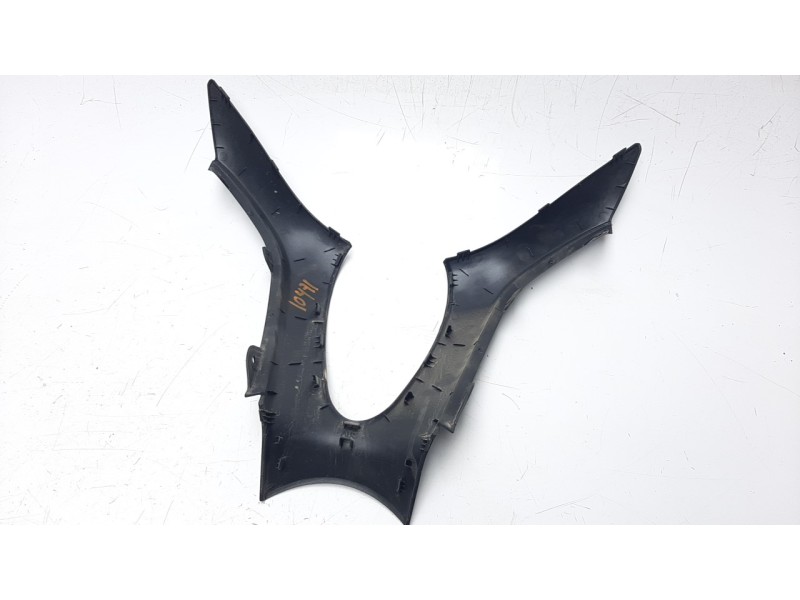 Recambio de moldura para yamaha x-max 125 referencia OEM IAM BL1F831200  