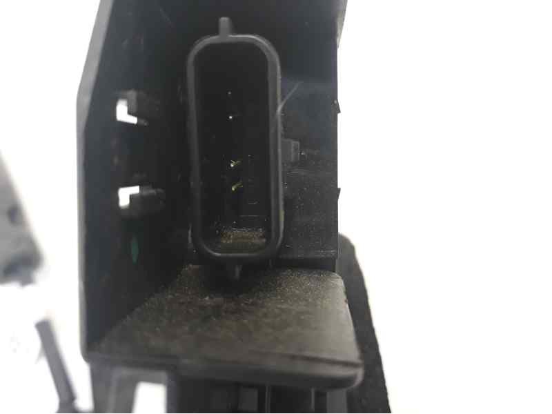 Recambio de cerradura puerta delantera derecha para renault megane iv berlina 5p zen referencia OEM IAM 805020256R 16943019 