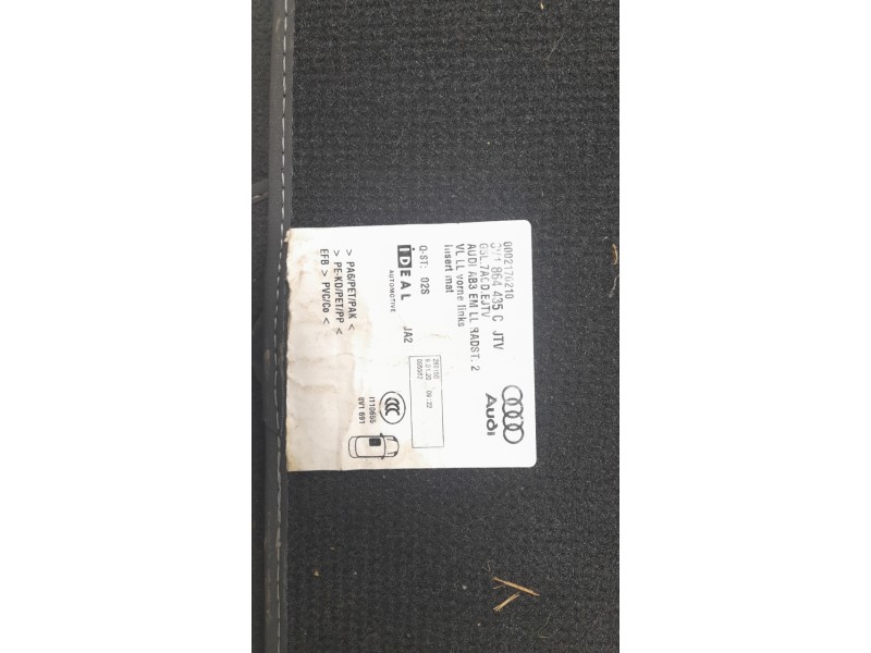 Recambio de juego alfombrillas para audi a3 sportback (8vf) referencia OEM IAM 8V1864435C  