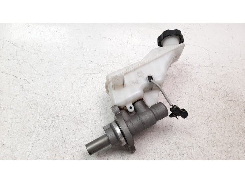 Recambio de bomba freno para hyundai tucson 1.6 crdi cat referencia OEM IAM 58510D7100  