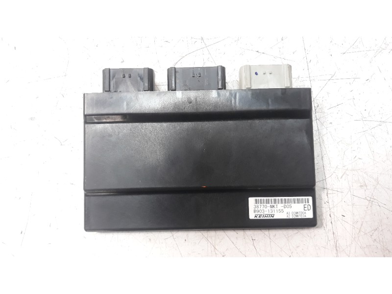 Recambio de modulo electronico para honda x-adv referencia OEM IAM 38770MKTD05  