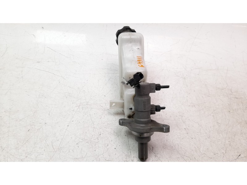 Recambio de bomba freno para hyundai tucson 1.6 crdi cat referencia OEM IAM 58510D7100  