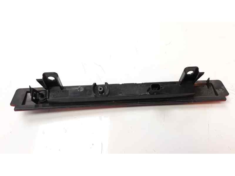 Recambio de piloto trasero central para renault megane iv berlina 5p zen referencia OEM IAM 26590275R  