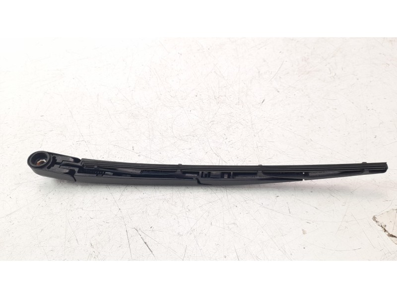 Recambio de brazo limpia trasero para hyundai tucson 1.6 crdi cat referencia OEM IAM 988152J000  