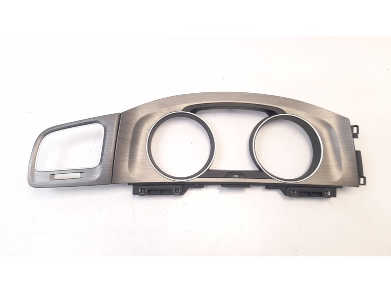Recambio de moldura para volkswagen golf vii lim. 1.6 tdi dpf referencia OEM IAM 5G0857059  