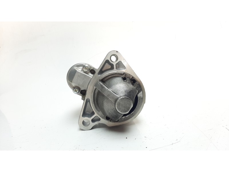 Recambio de motor arranque para mazda 3 berlina (bp) referencia OEM IAM M000TD0071 ARF101353HQ 