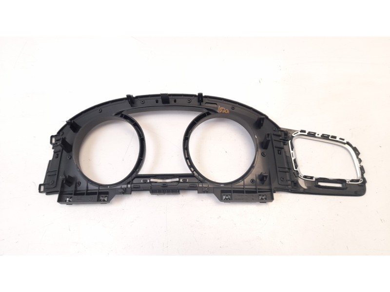 Recambio de moldura para volkswagen golf vii lim. 1.6 tdi dpf referencia OEM IAM 5G0857059  