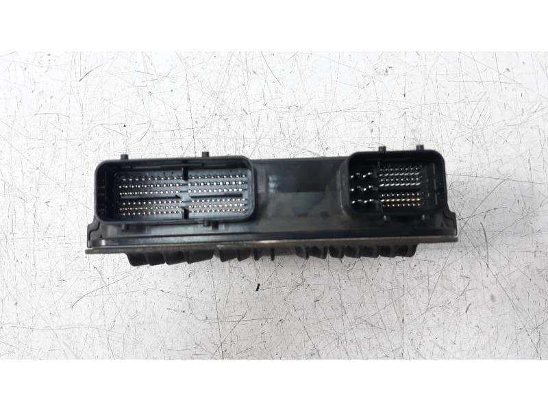 Recambio de centralita motor uce para toyota corolla (e21) referencia OEM IAM 896610ZW50  