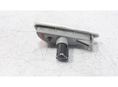 Recambio de piloto lateral izquierdo para kia venga 1.6 crdi cat referencia OEM IAM 923011J0   2