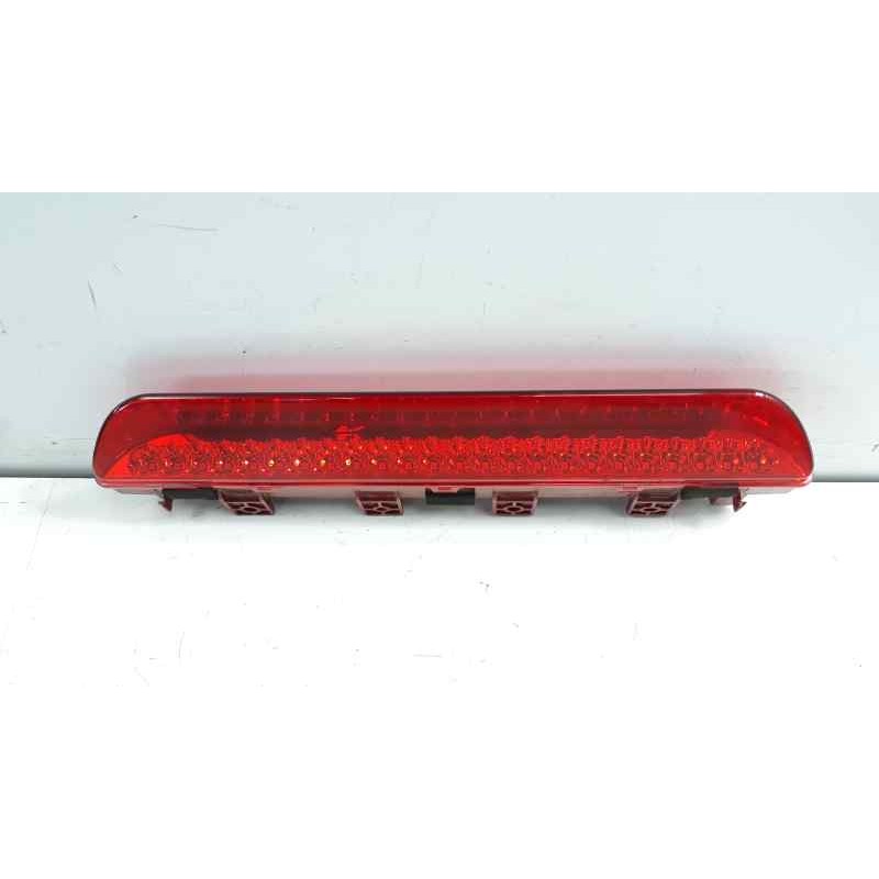 Recambio de luz central de freno para kia sportage concept 4x2 referencia OEM IAM 927003W000  