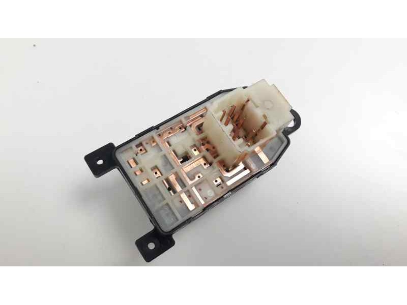 Recambio de mando retrovisor para hyundai i20 1.2 16v cat referencia OEM IAM 202008161  