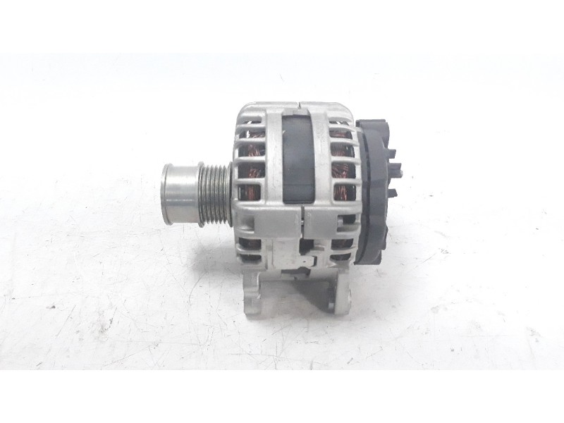 Recambio de alternador para volkswagen polo 1.0 tsi referencia OEM IAM 05E903027B  