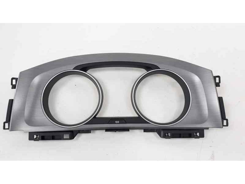 Recambio de moldura para volkswagen golf vii lim. advance bluemotion referencia OEM IAM 5G0857059  