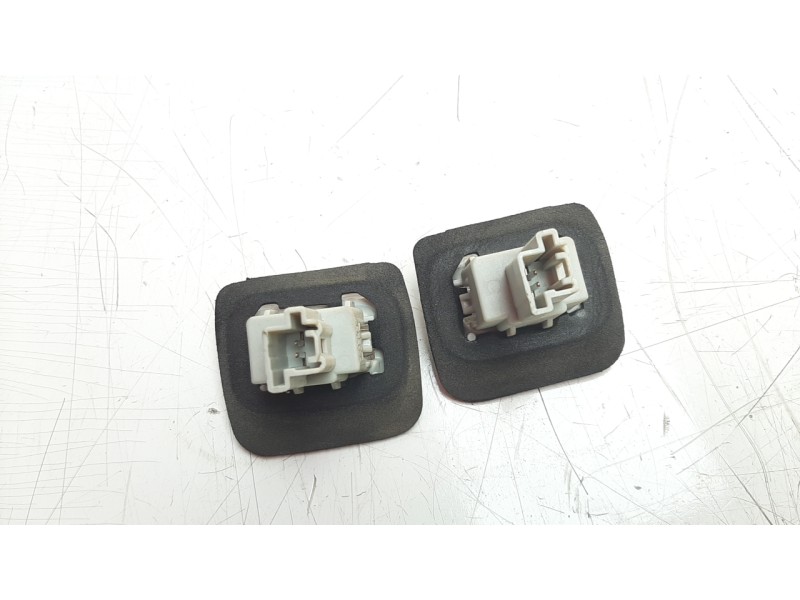 Recambio de piloto matricula para mazda 3 lim. () 2.2 turbodiesel cat referencia OEM IAM BHP151270A  