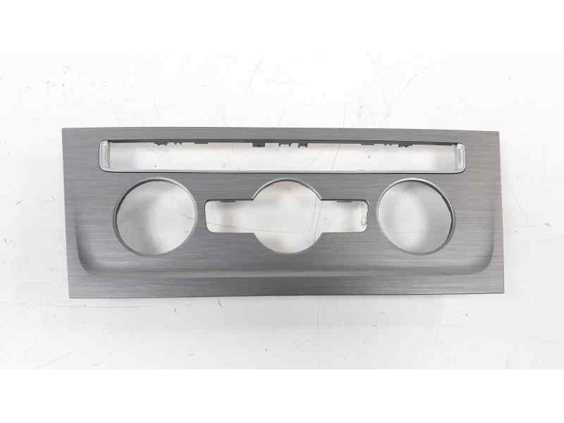 Recambio de moldura para volkswagen golf vii lim. advance bluemotion referencia OEM IAM 5G1863100  