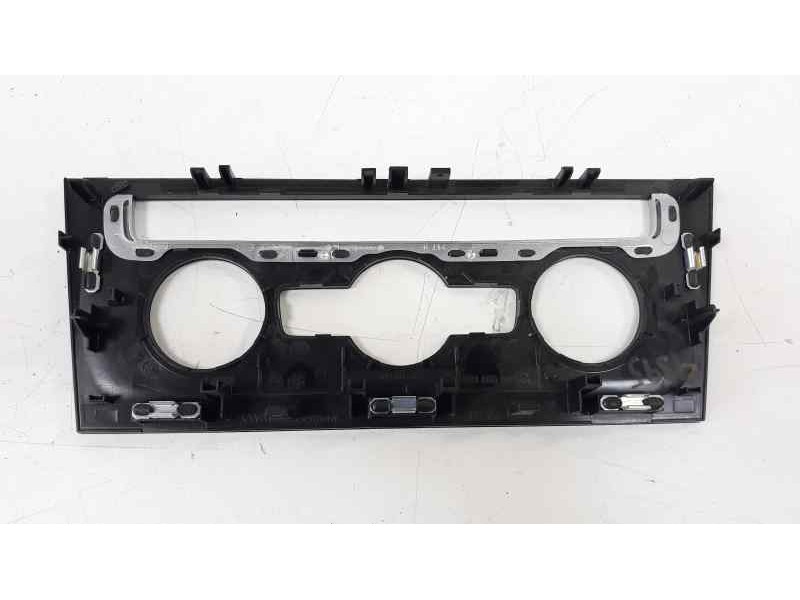 Recambio de moldura para volkswagen golf vii lim. advance bluemotion referencia OEM IAM 5G1863100  
