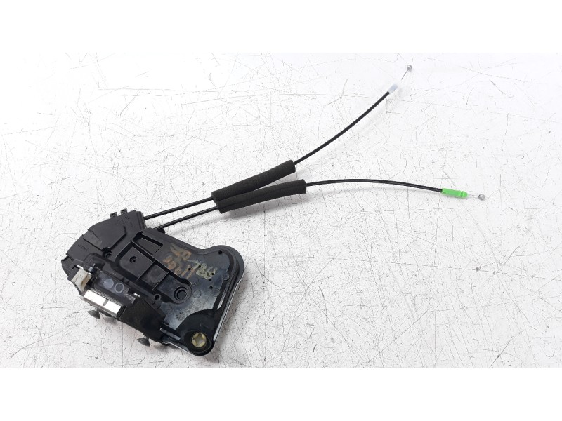 Recambio de cerradura puerta delantera izquierda para toyota corolla (e21) referencia OEM IAM 690400H050  