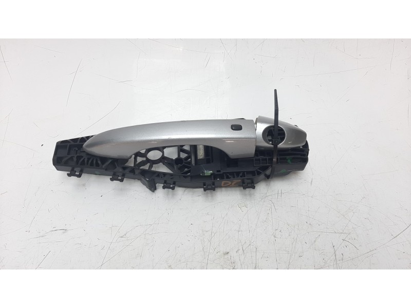 Recambio de maneta exterior delantera izquierda para jeep compass ii 2.0 m-jet cat referencia OEM IAM 5VH52RXFAA  